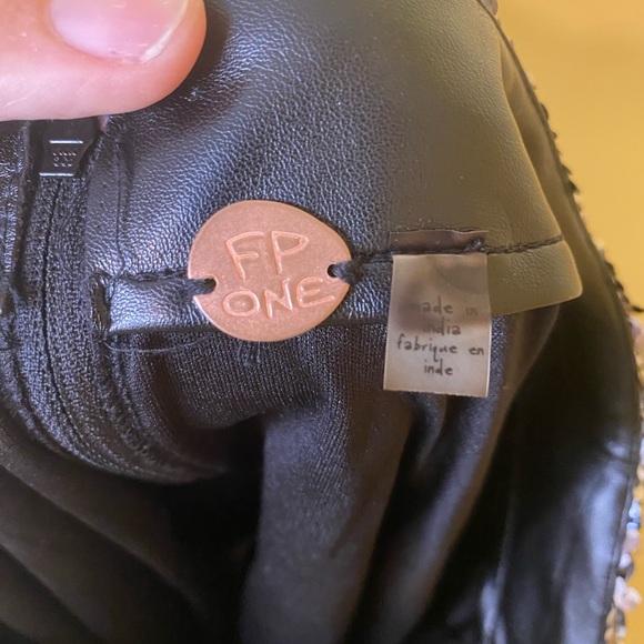 Free People Mini Skirt Sequins Camoflauge and Black Reversible Size 0 NWT - Picture 6 of 12